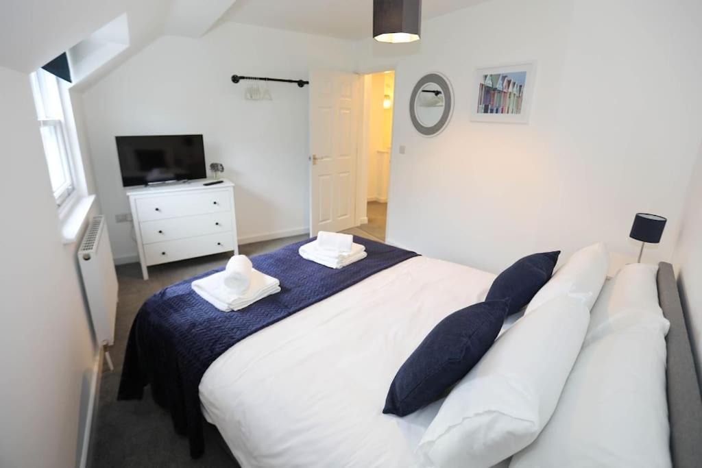 Exmouth - Apartment 1, Strand House - Modern 2 Bedroom Apartment, Perfect Location For Access To Beach & Town Centre - Sleeps 4 Guests - No Parking - Hosted By Rentmyhouse Exterior photo